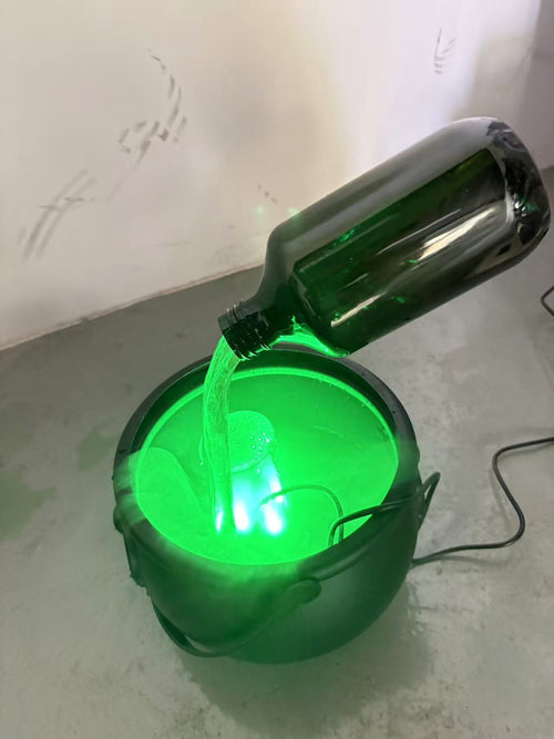 Chaudron sorcière Vileya — potion flottante